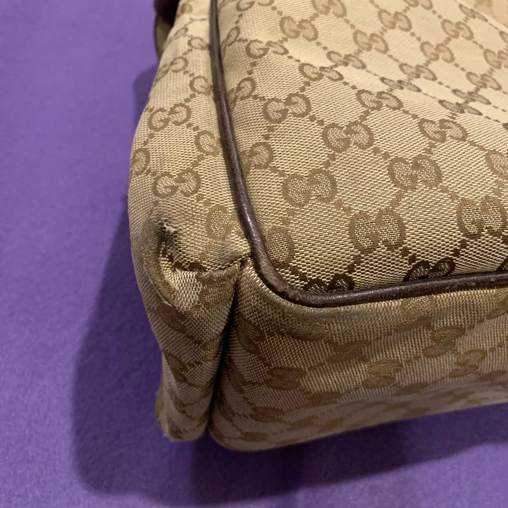 Gucci GG Canvas Messenger Bag